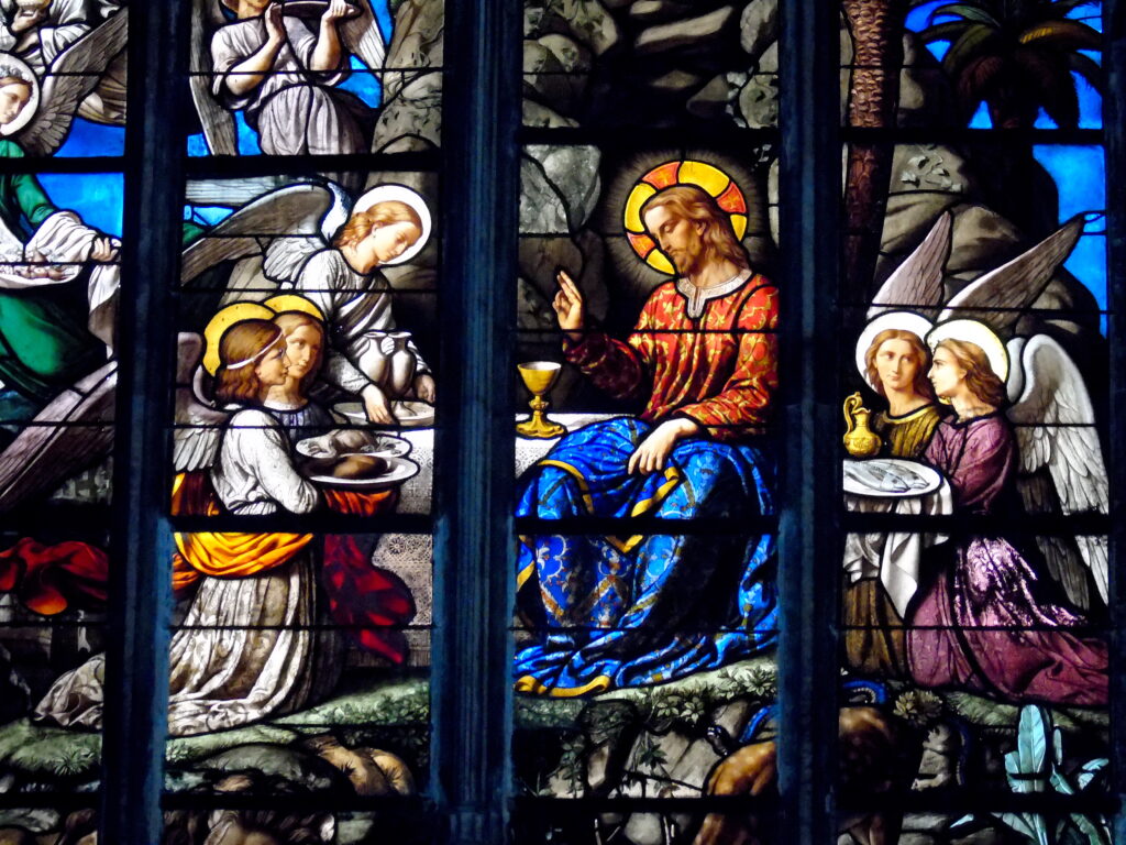 Claudius Lavergne, Le Christ au désert servi par des anges, détail de la baie 13, vitrail, 1860, H. 470 ; La. 320 cm, église Saint-Nizier, Lyon. Cliché : A. Gotrand